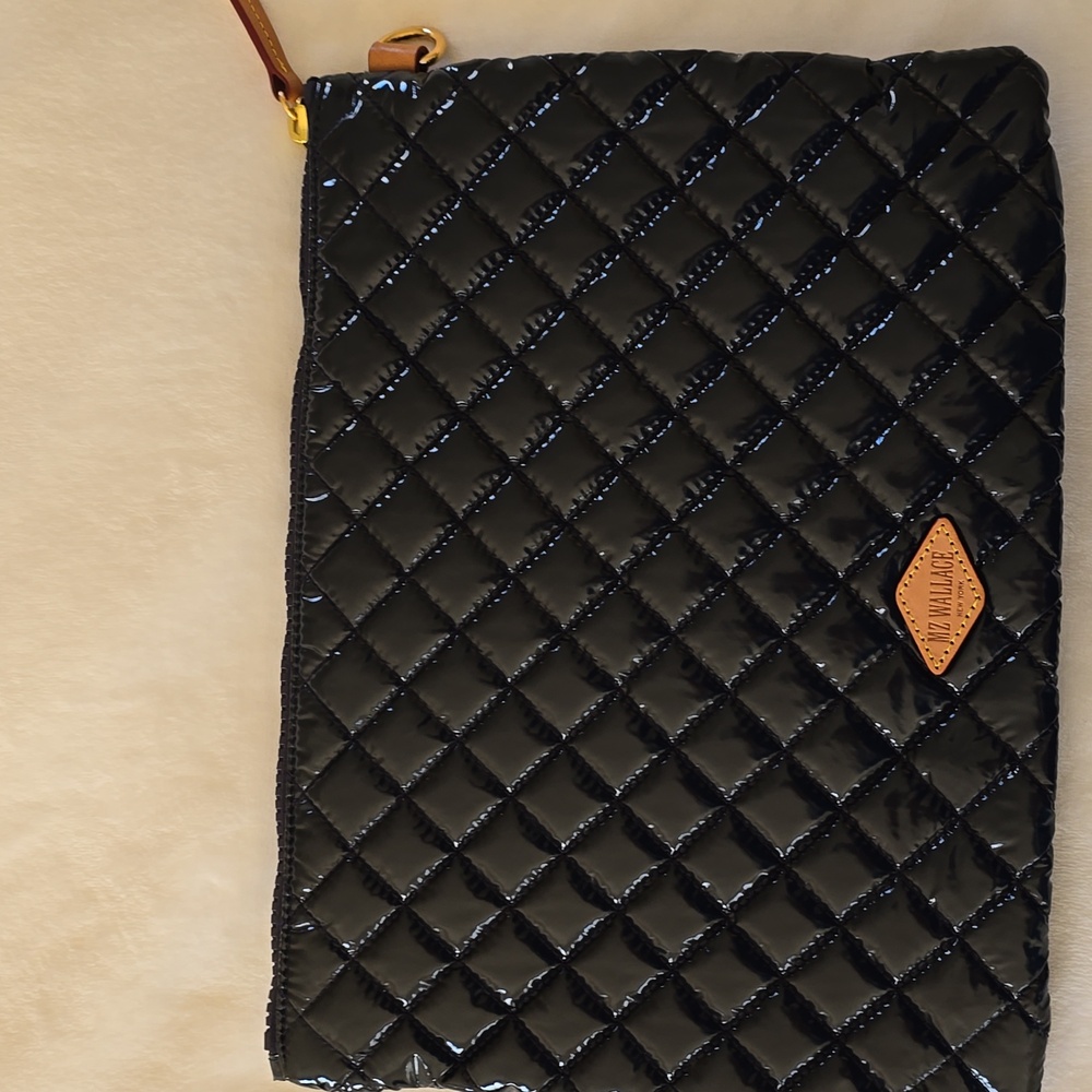 MZ Wallace NAVY Lacquer Metro Pouch - Picture 2 of 3